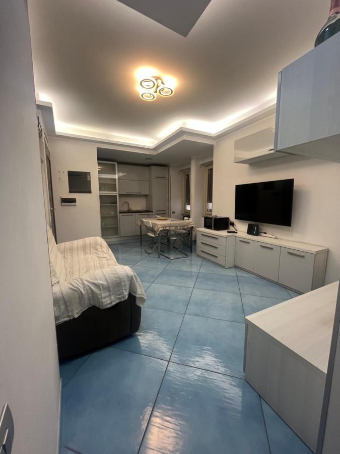 Appartement La Casa Di Sassa à Naples Extérieur photo